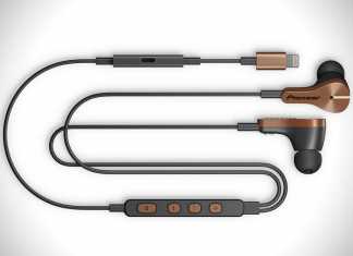 Pioneer lança fones que permitem carregar o celular enquanto ouve música