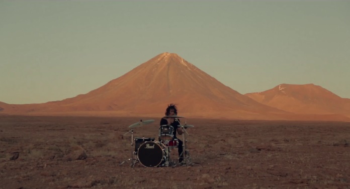 Ego Kill Talent - cenas do clipe gravado no deserto de Atacama / Créditos: reprodução